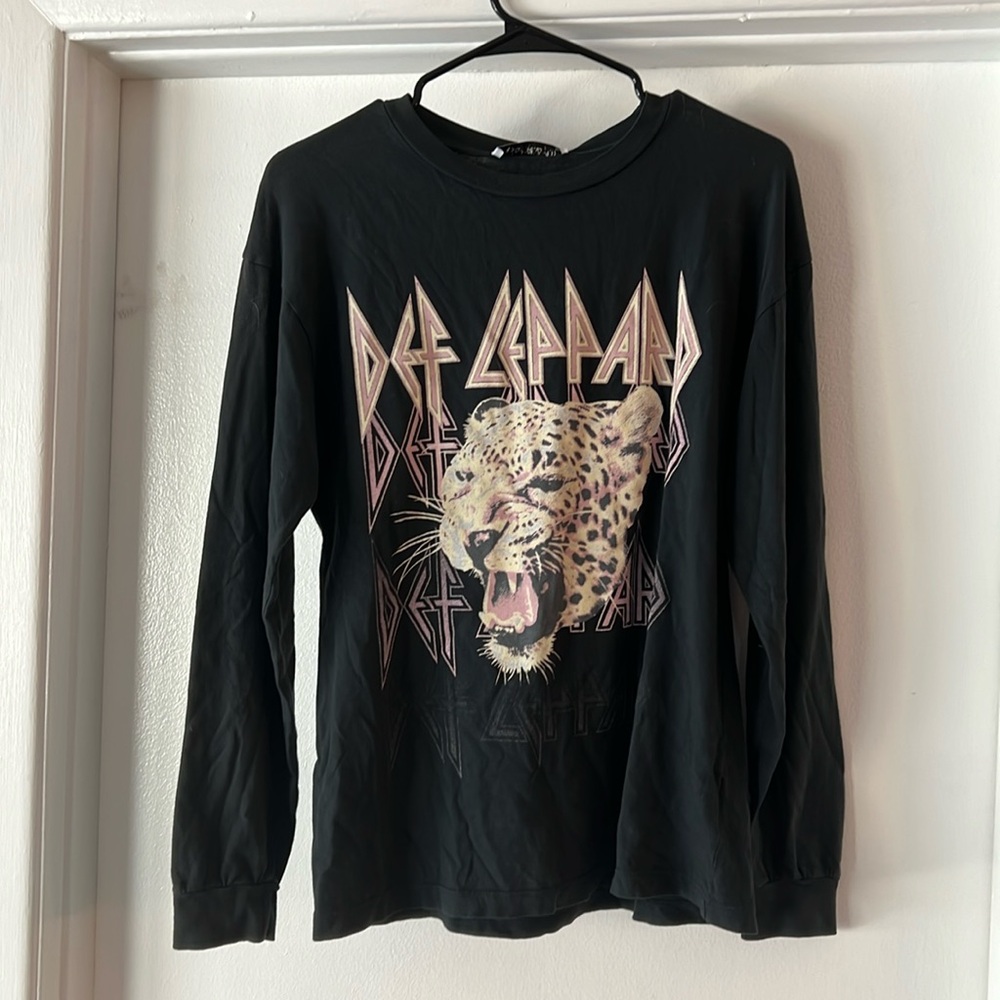 Daydreamer Def Leppard tee. XS. NWT.